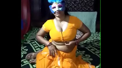 indian xxc aunty show her nude body