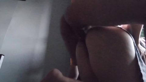 सेक्सी चूत में लैंड